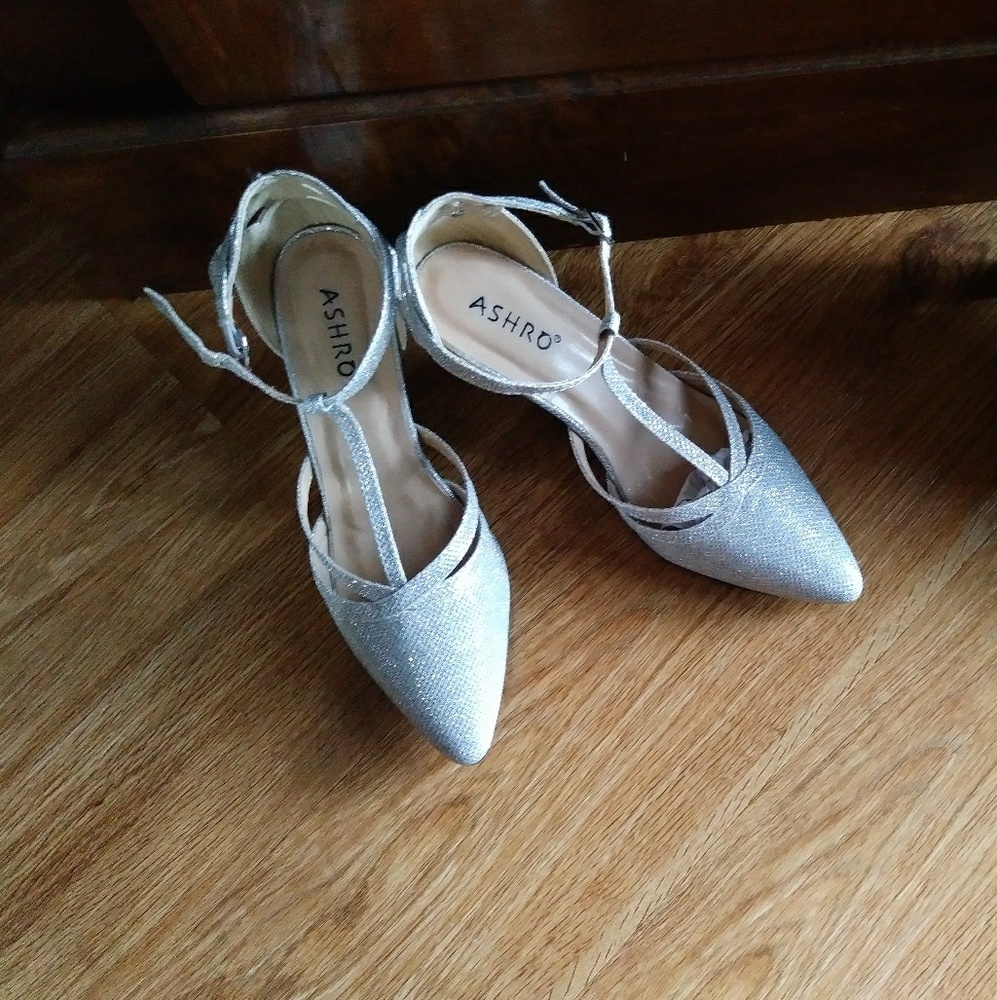 Silver slippers